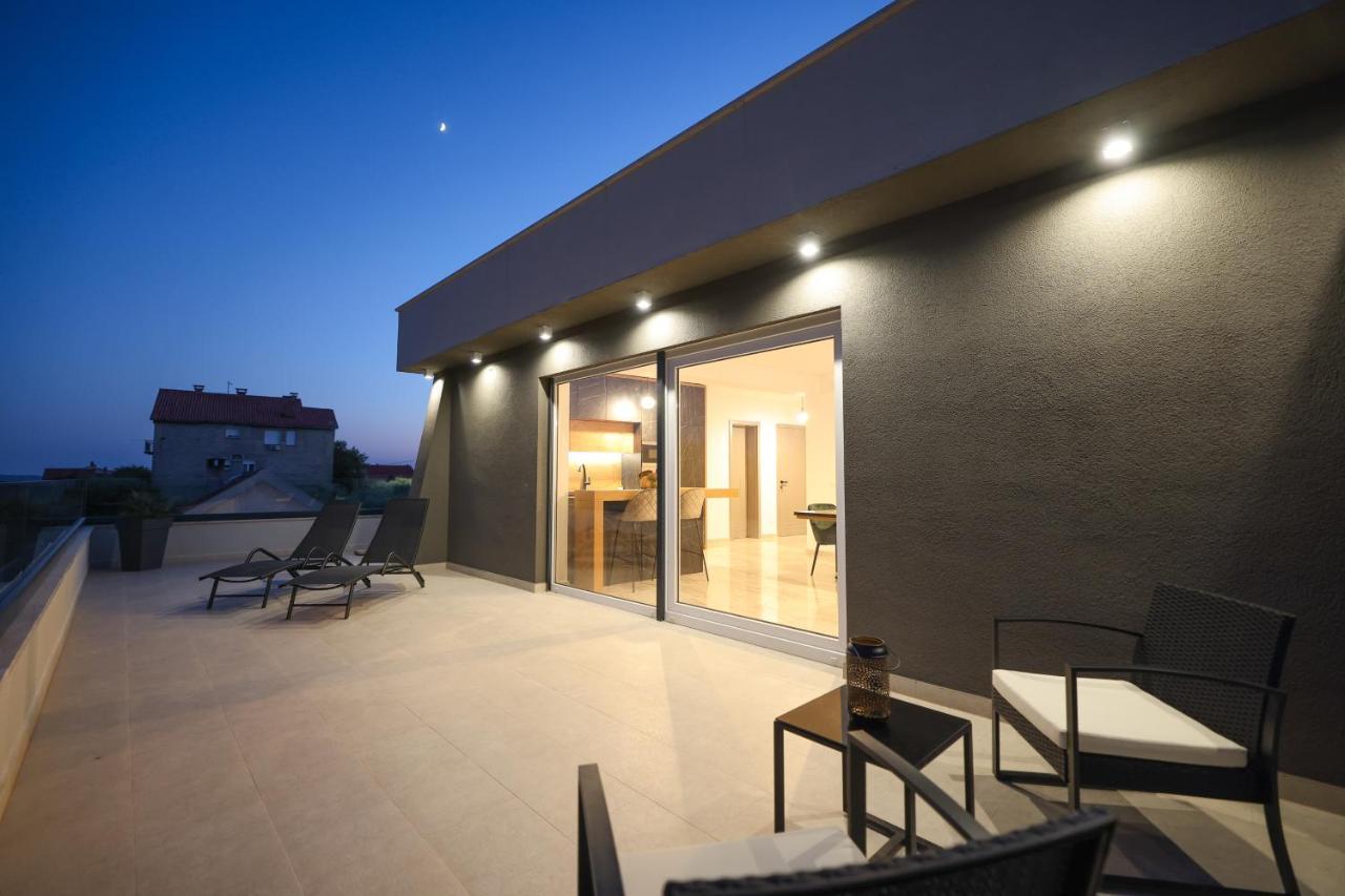 Rhapsody In Green - Luxury Villa In Zadar Crno Kültér fotó